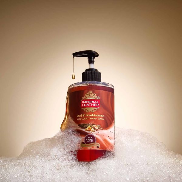 IL_Restage_Studio_16589_1-900x900px.jpg Imperial Leather Oud & Frankincense parfumuotas skystas muilas